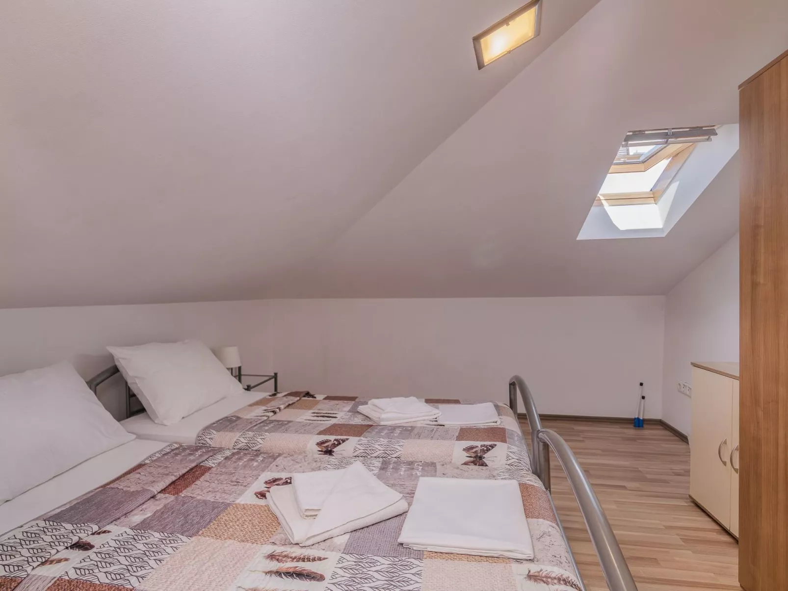 Katja 3 - Image-tags.info