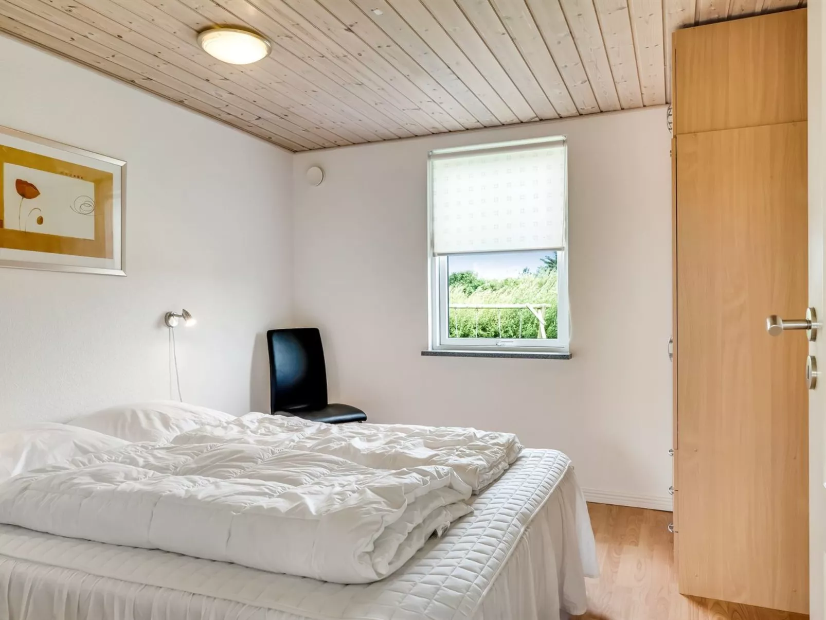 "Elnur" - 200m to the fjord - Dedans