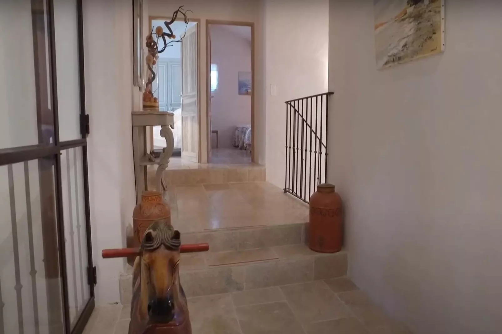 Bast de Charme L141 - Flur