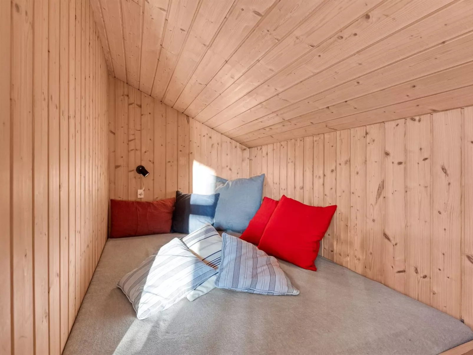 "Hollie" - 75m from the sea-Drinnen