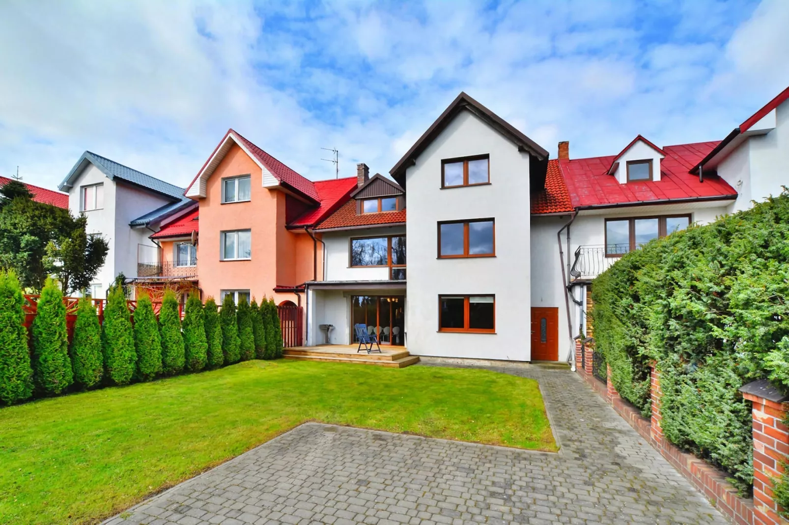 Dom wakacyjny w Kołobrzegu - Exterior in summer