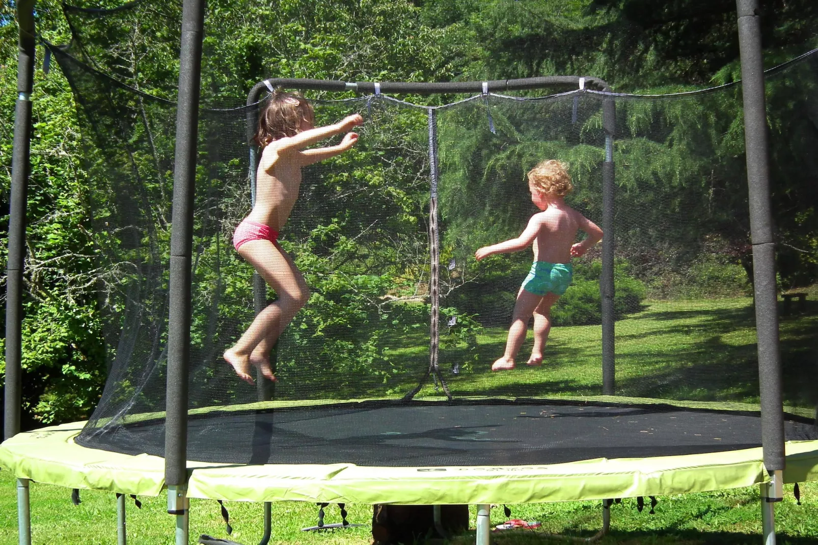 Domaine de Gavaudun - Gite La Chatière-Park facilities