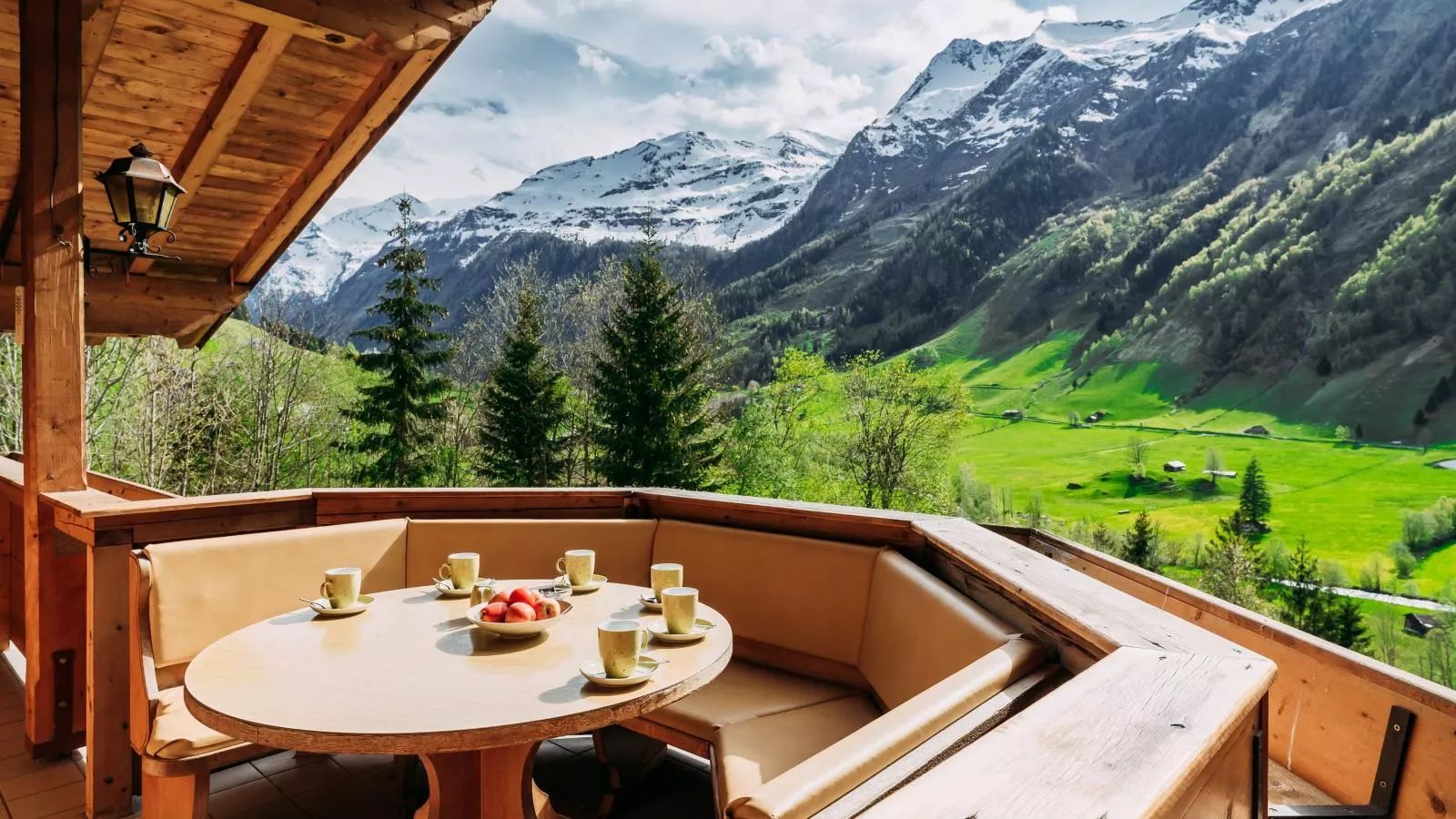 Barney-Terrasse/Balkon