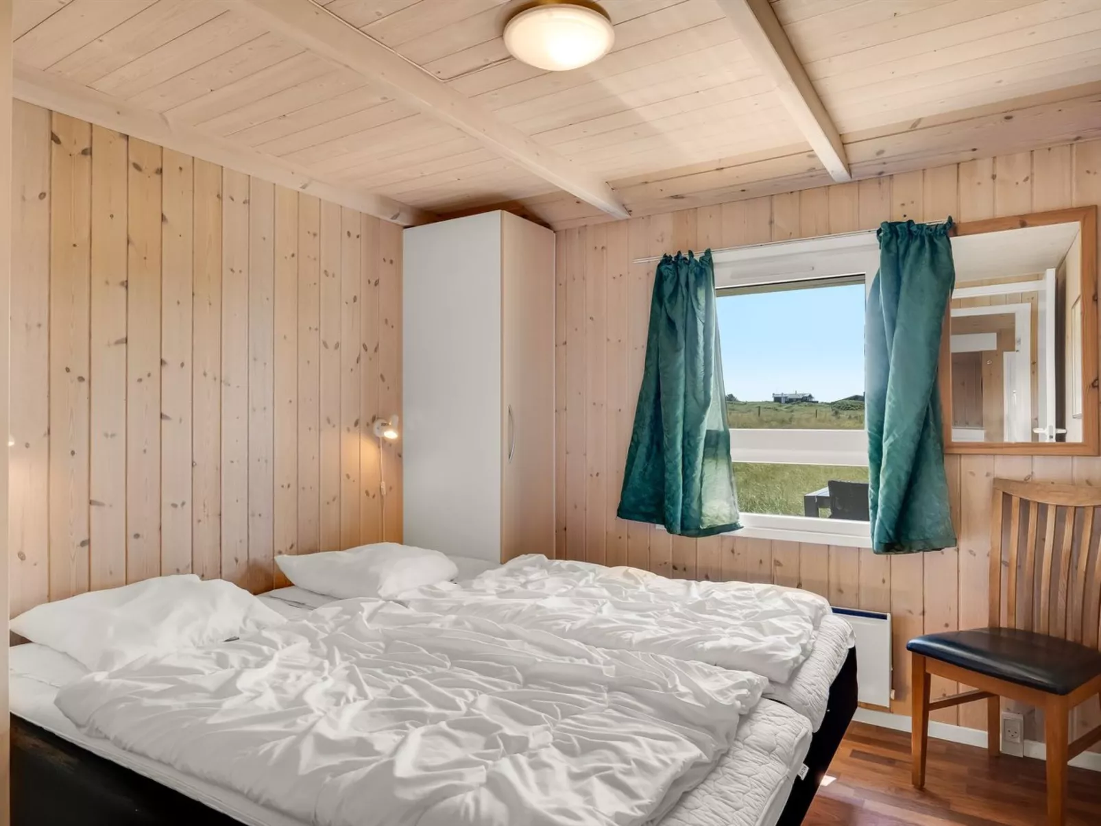 "Katla" - 400m from the sea - Inside