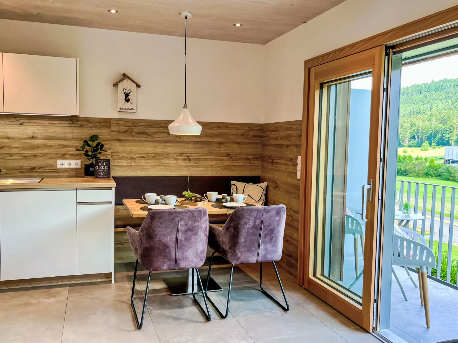 Kinast (HFT202) - Drinnen