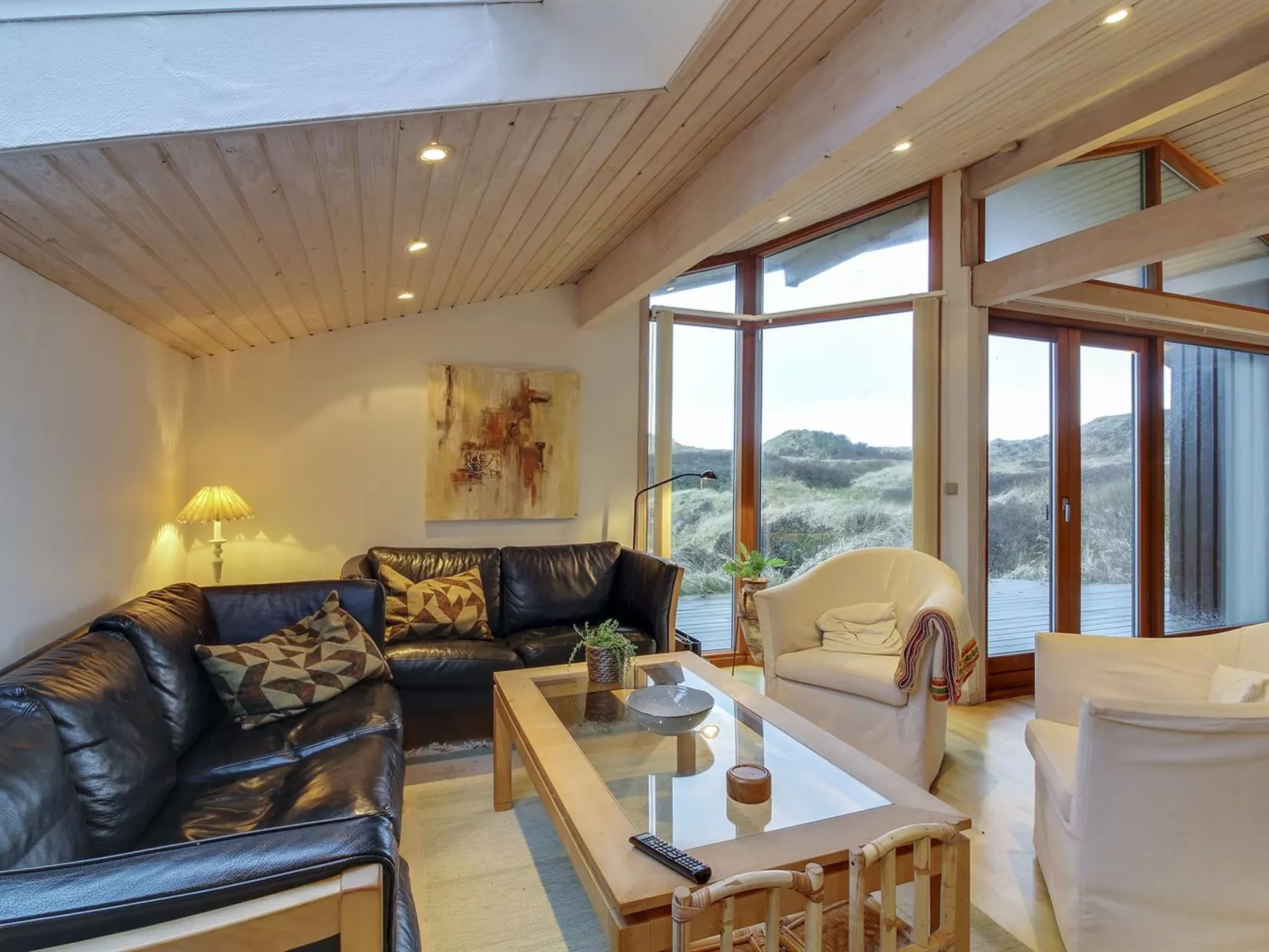 "Essie" - 250m from the sea - Drinnen