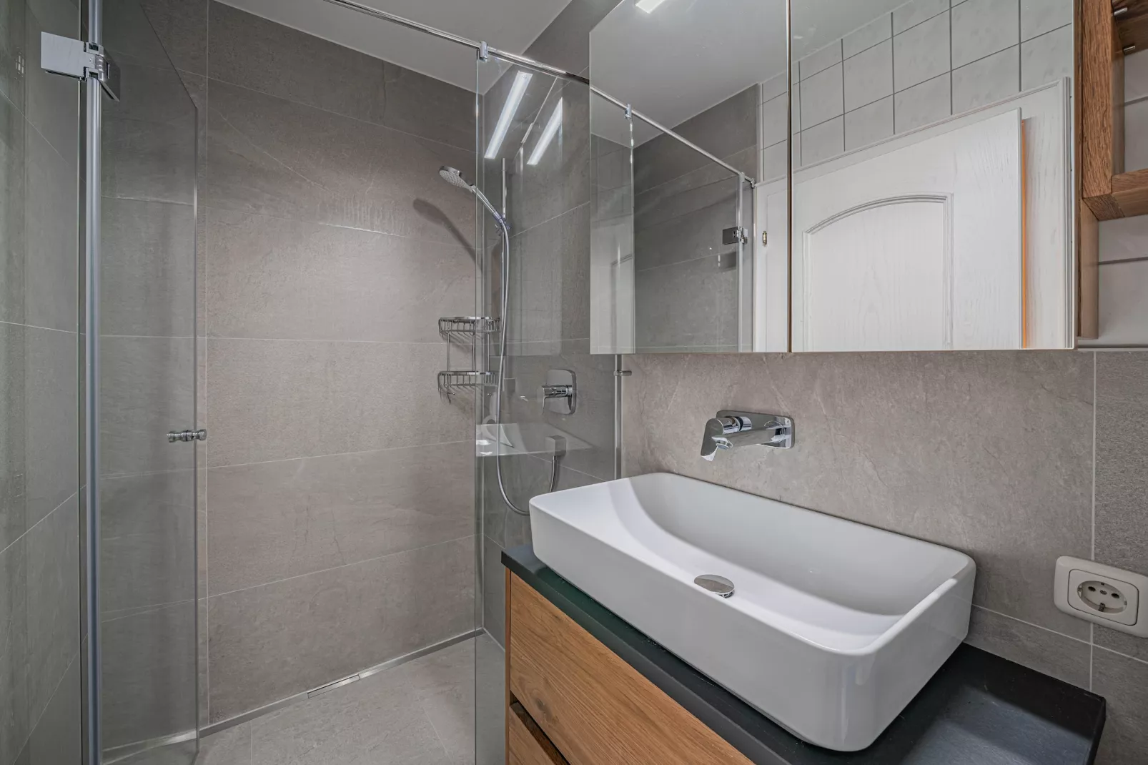 Haus Andrea Cäciel - Bathroom