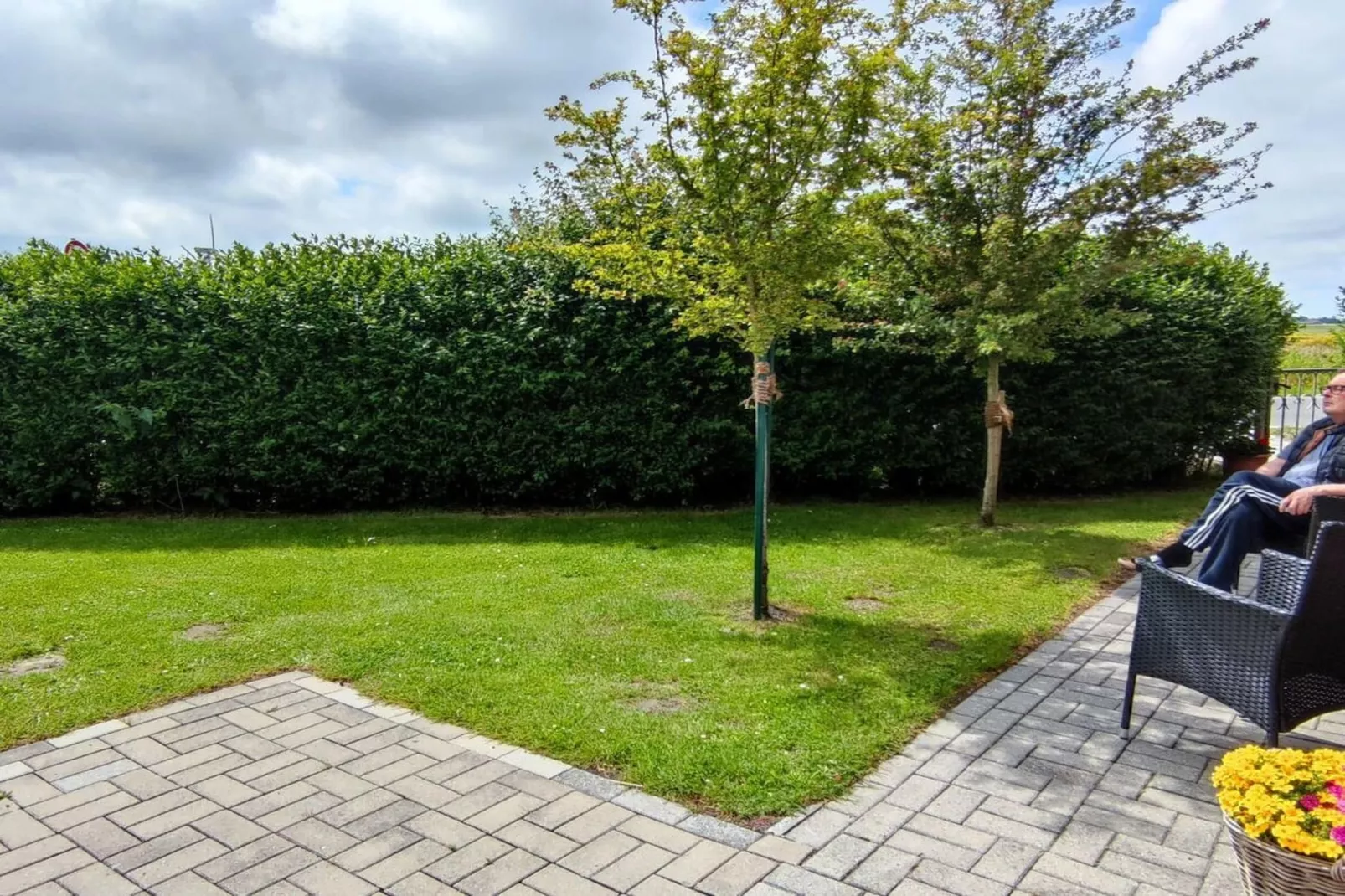 111107-Gardens in summer