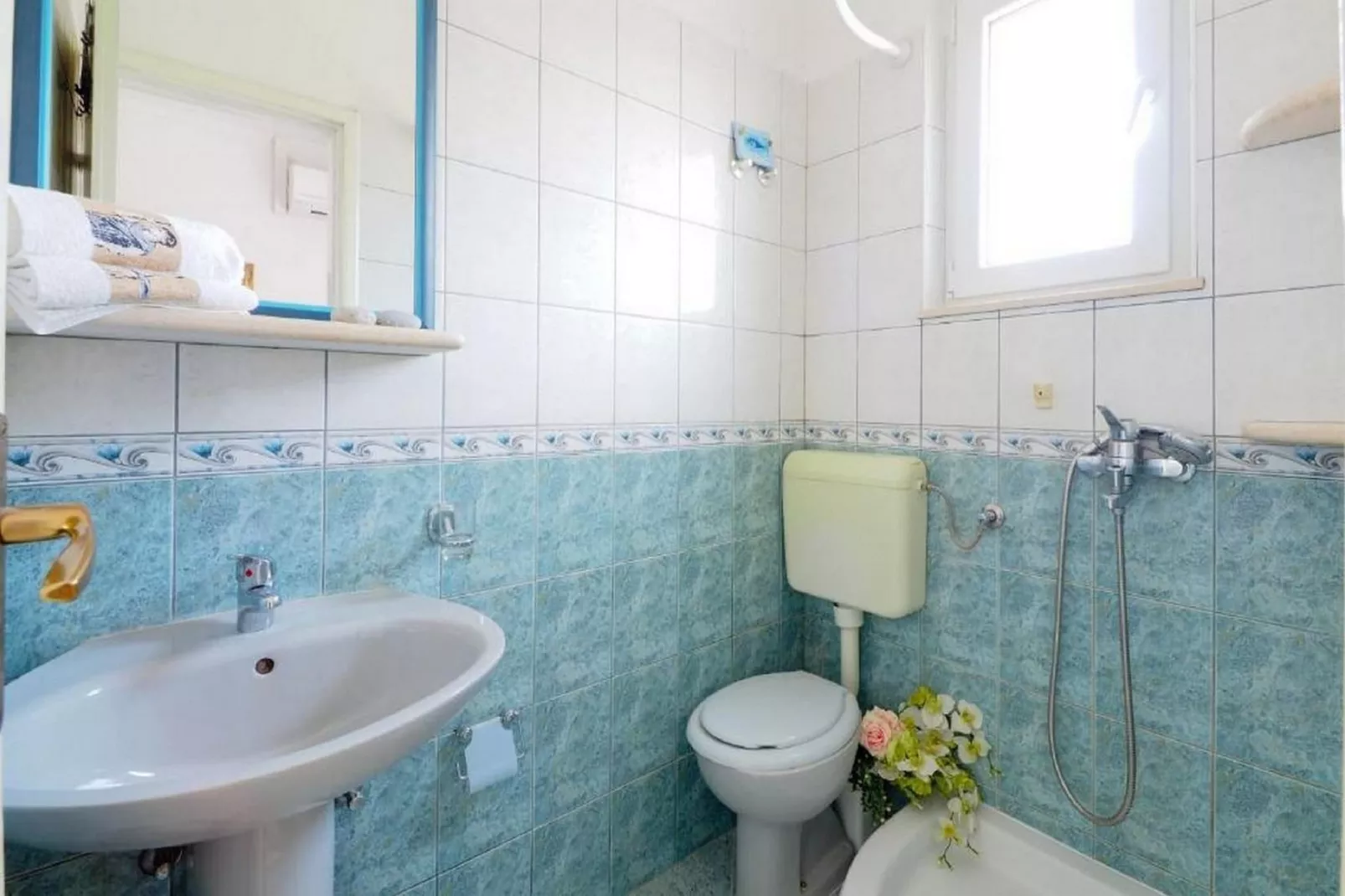 Villa Antonija - Four-Bedroom Villa with Terrace and Private Pool-Salle de bain