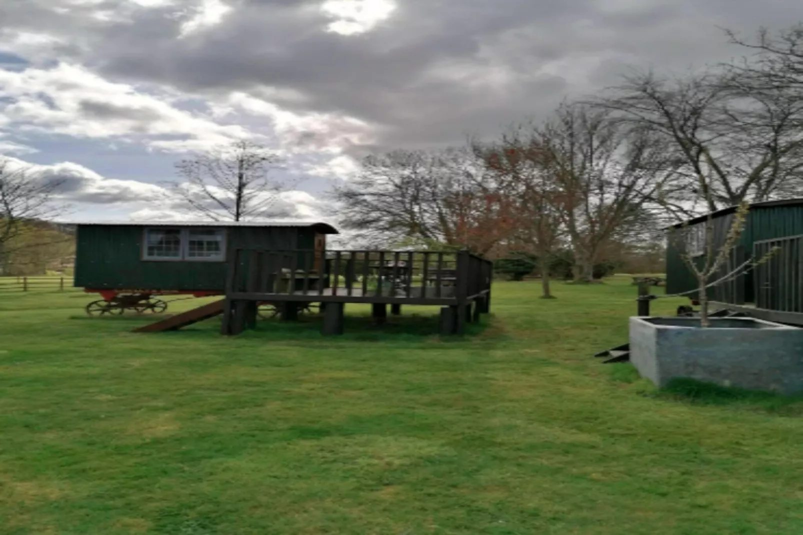 Shepherd's Hut at Hilltop Farm-Outdoor