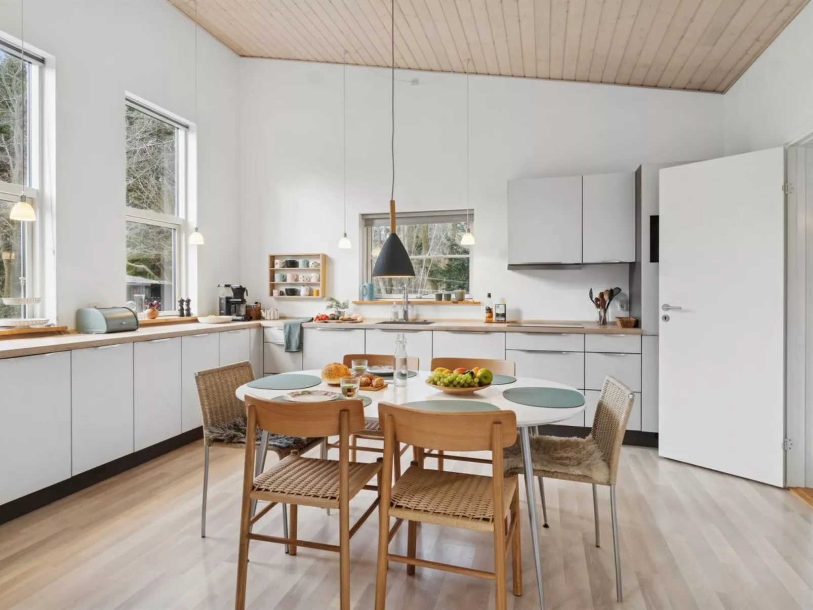 "Erikke" - 575m from the sea-Inside