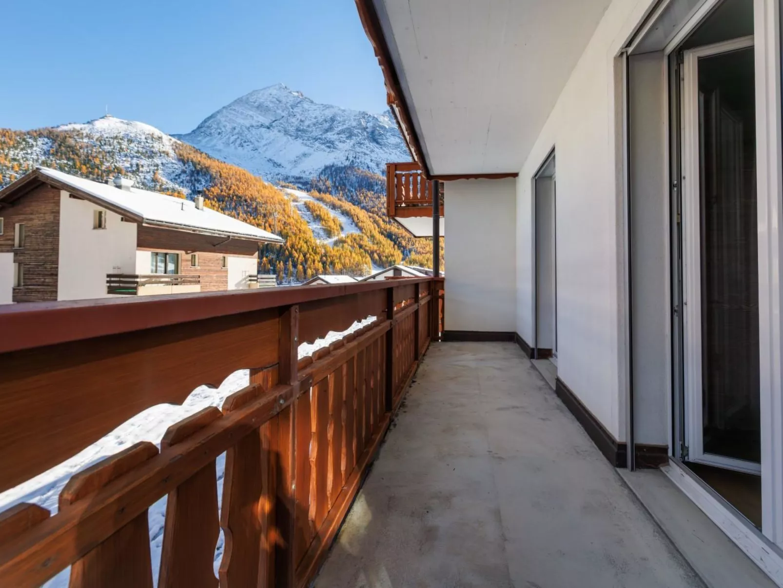 Cornelia 1 - Drinnen