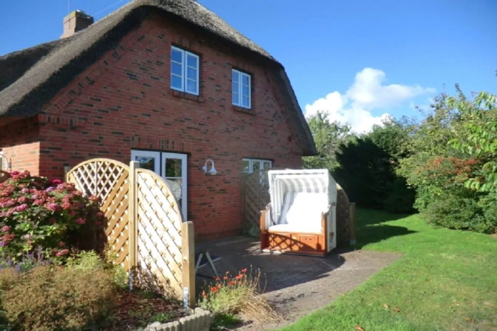 130312-Gardens in summer