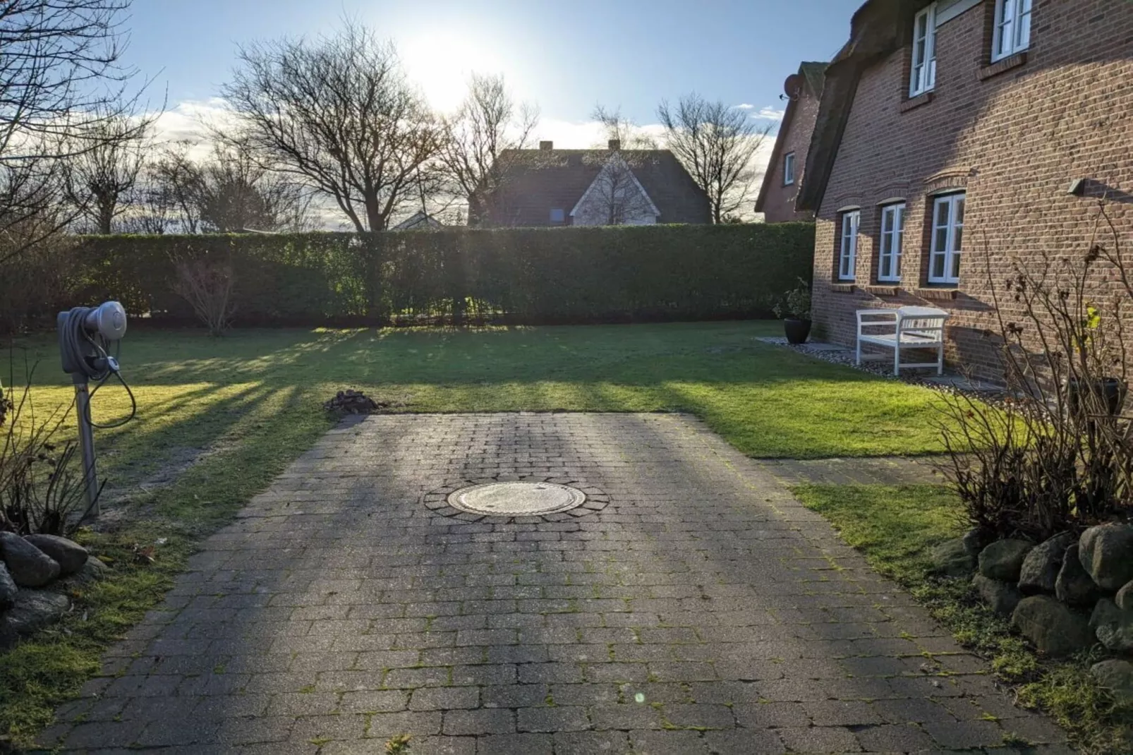 252827-Gardens in summer