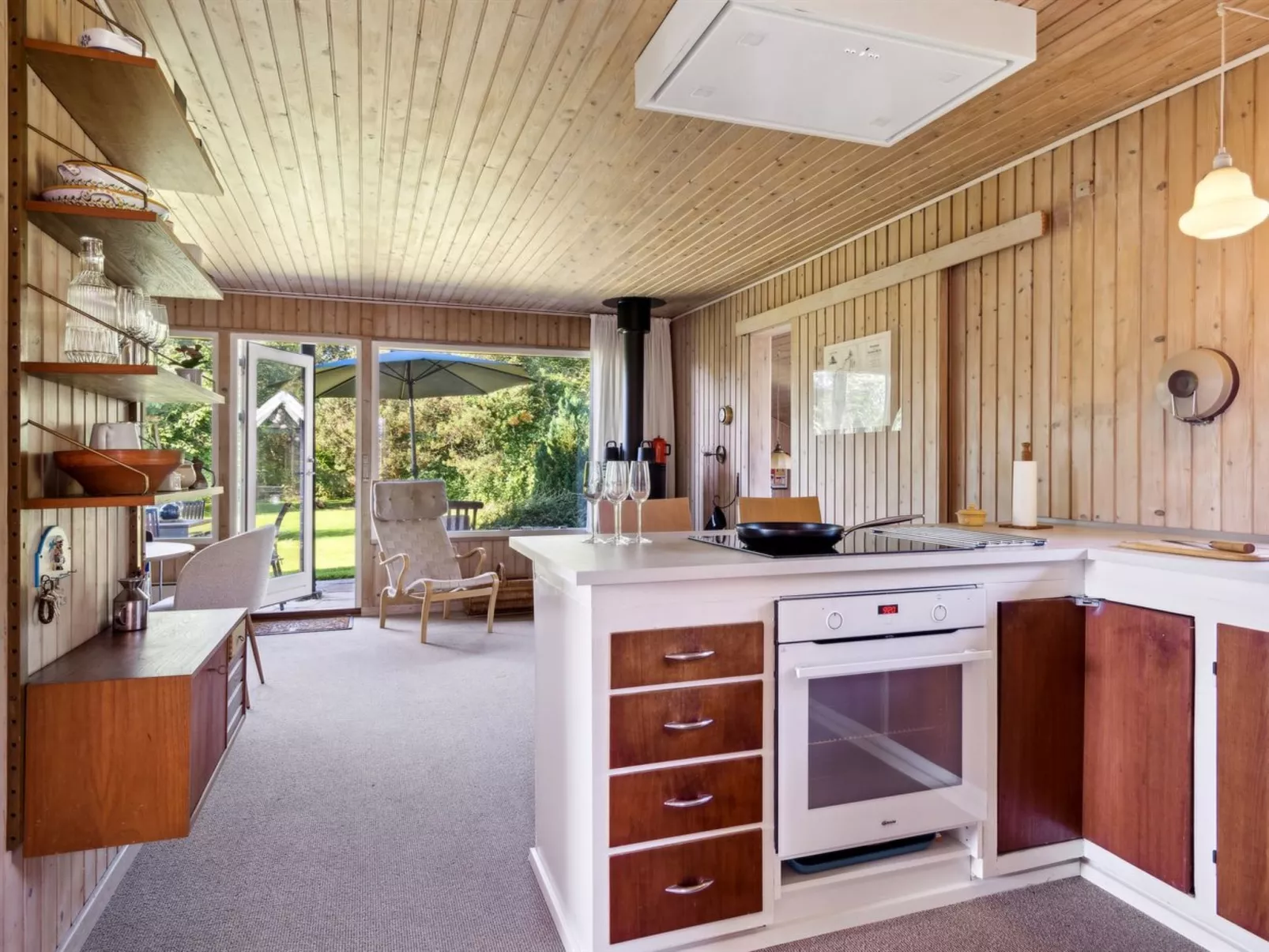 "Roald" - 320m from the sea-Drinnen