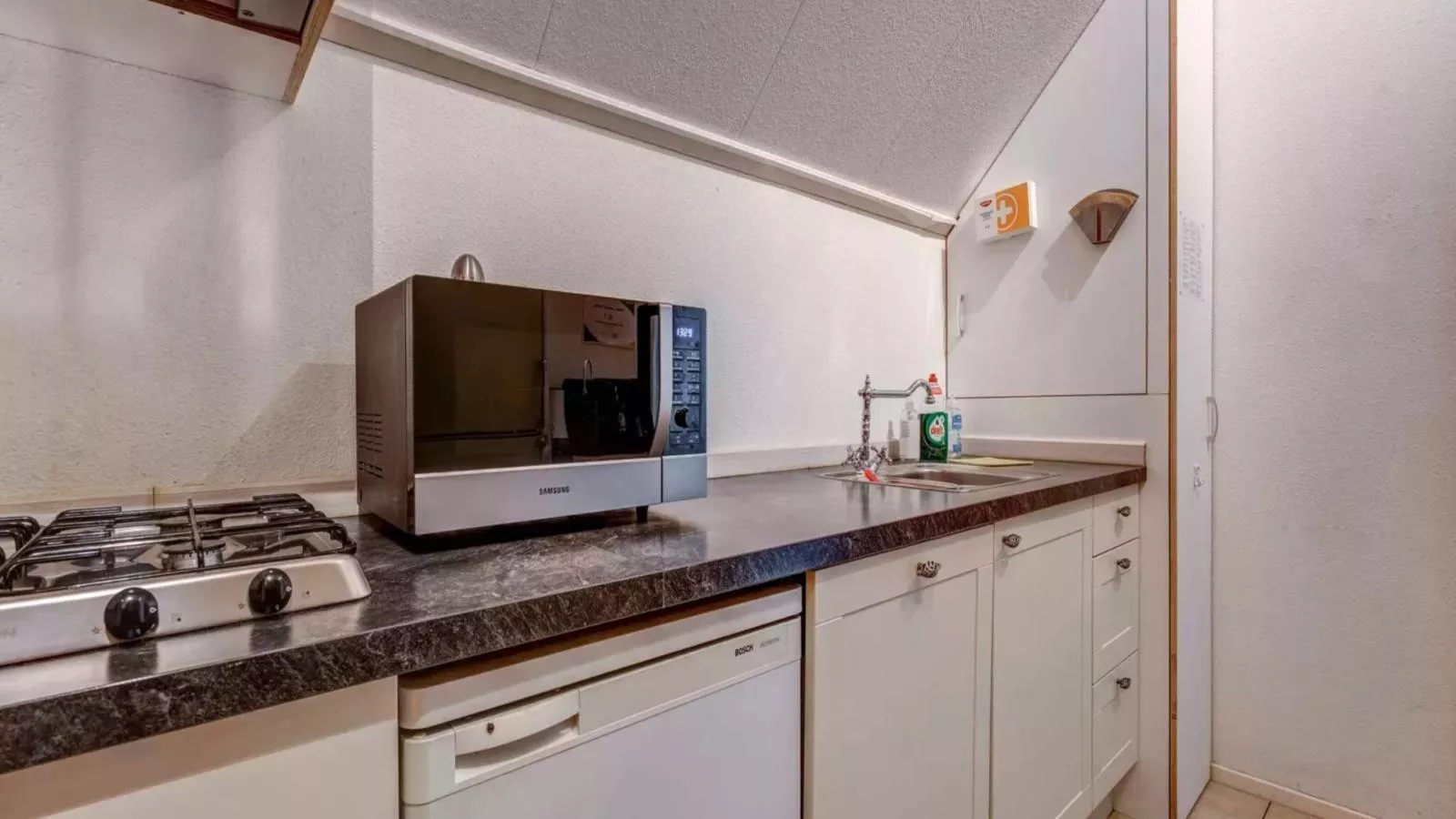 Wellnesshuisje Engelse Tuin-Cuisine