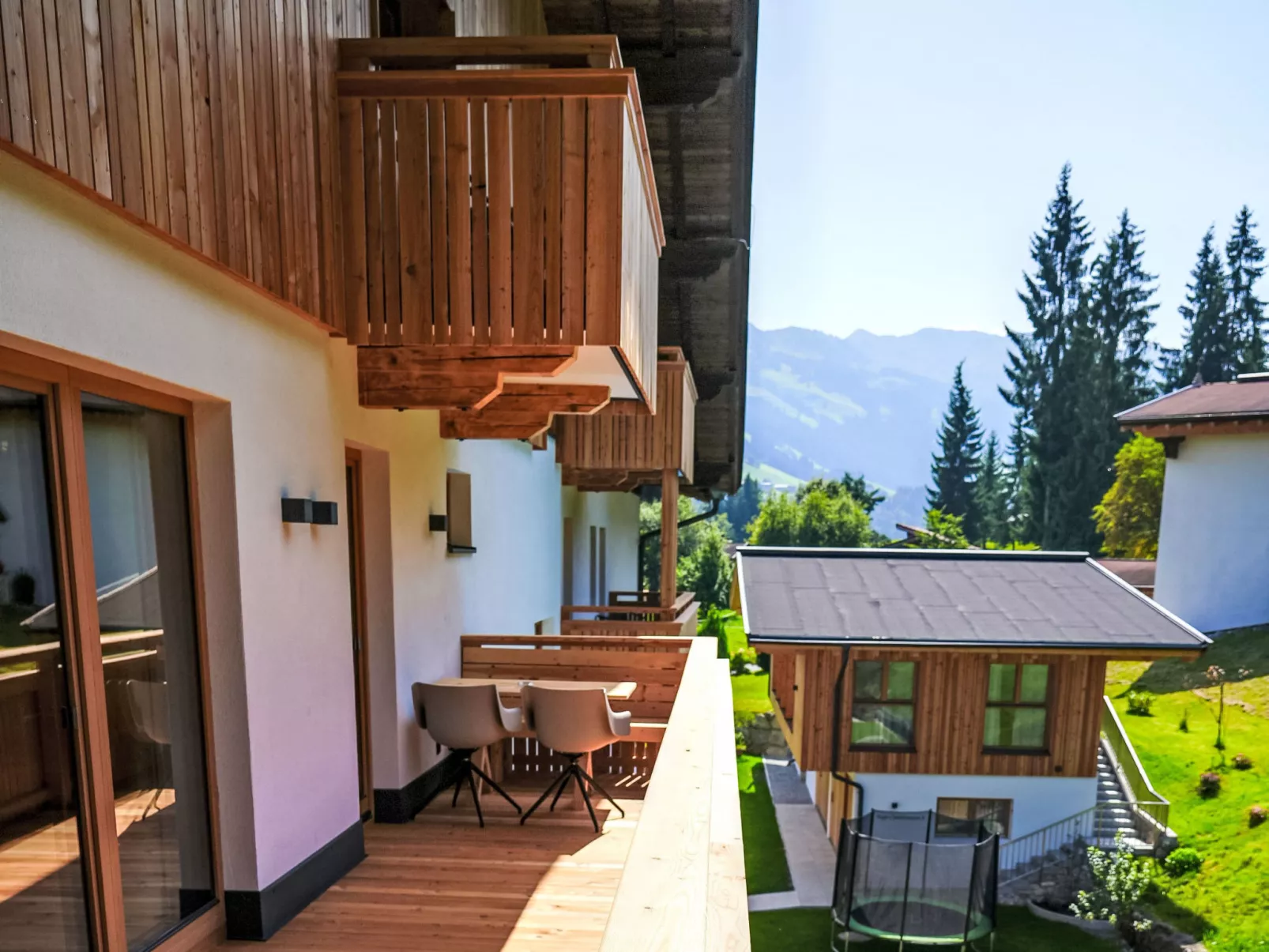 Aparthotel Iris-Outside