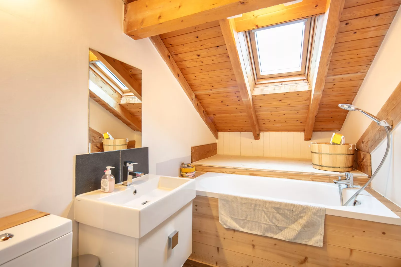 Chalet Les Marmottes - 5P8-Bathroom