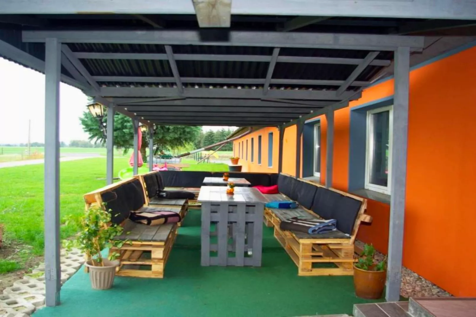 Jeamai’s Pension-Terrasse