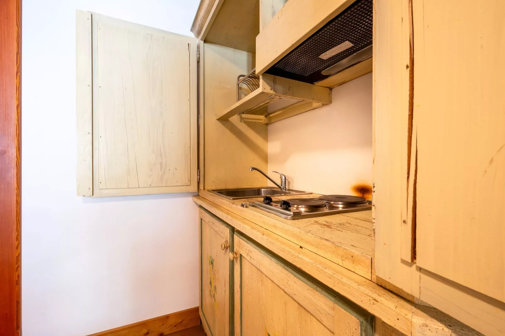 MONO 1 CERESOLE-Kitchen