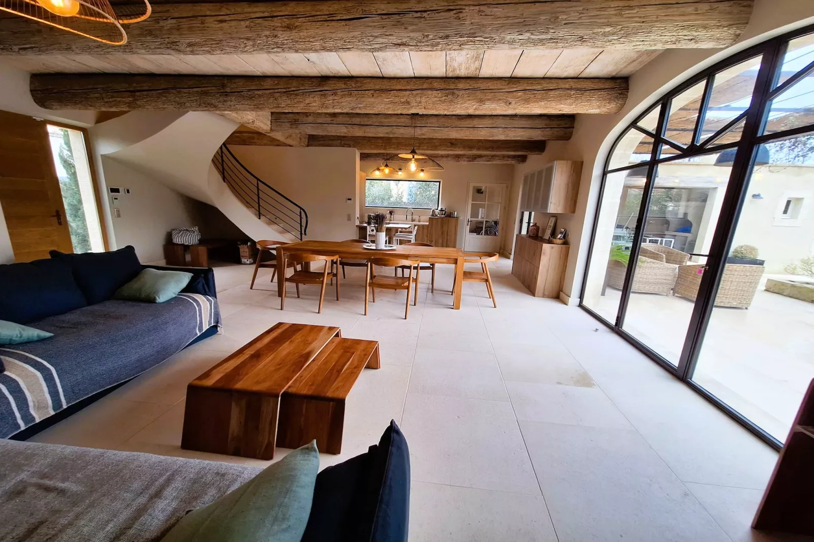 Le Mas Sorella – Votre Évasion Provençale au Cœur des Alpilles-Esszimmer