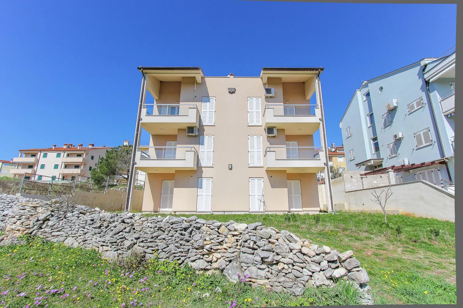 Apartment Punta C-Exterior summer