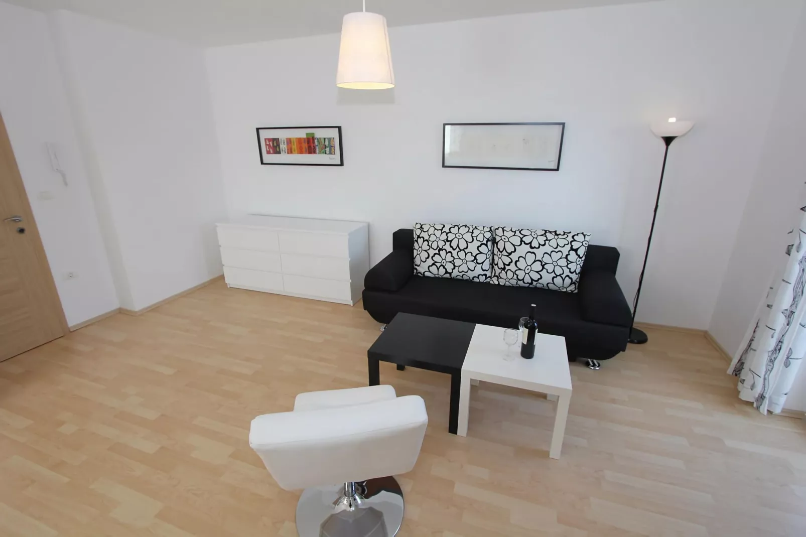 Apartment Punta C-Living room
