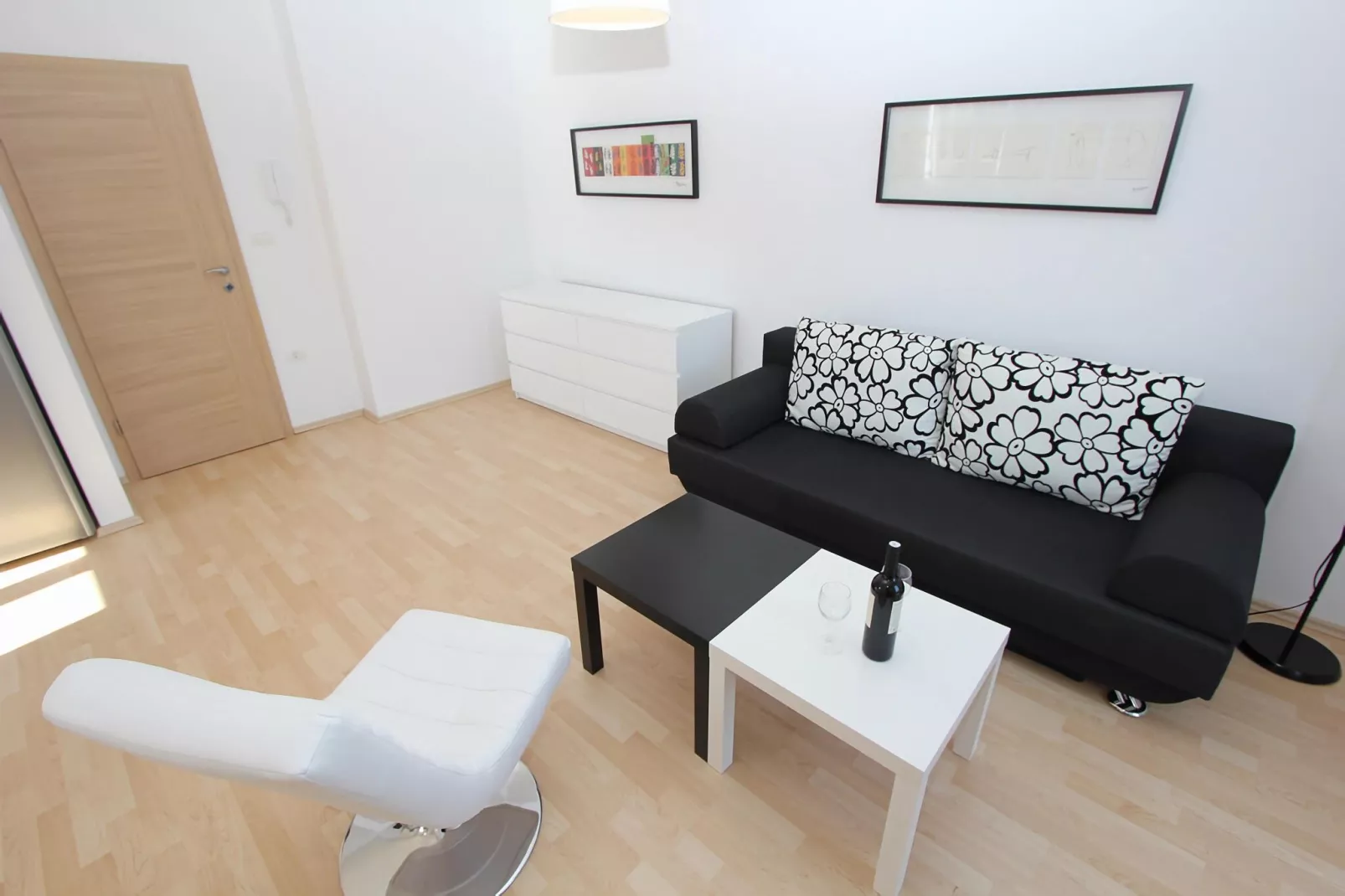 Apartment Punta C-Living room