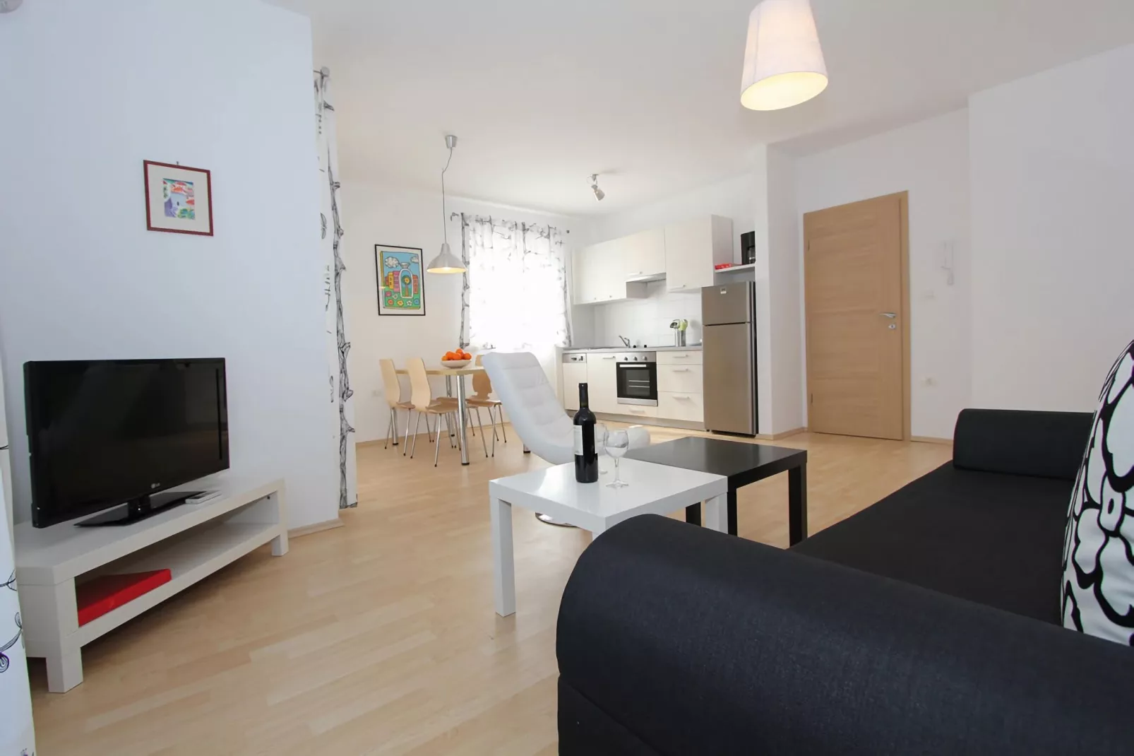 Apartment Punta C-Living room