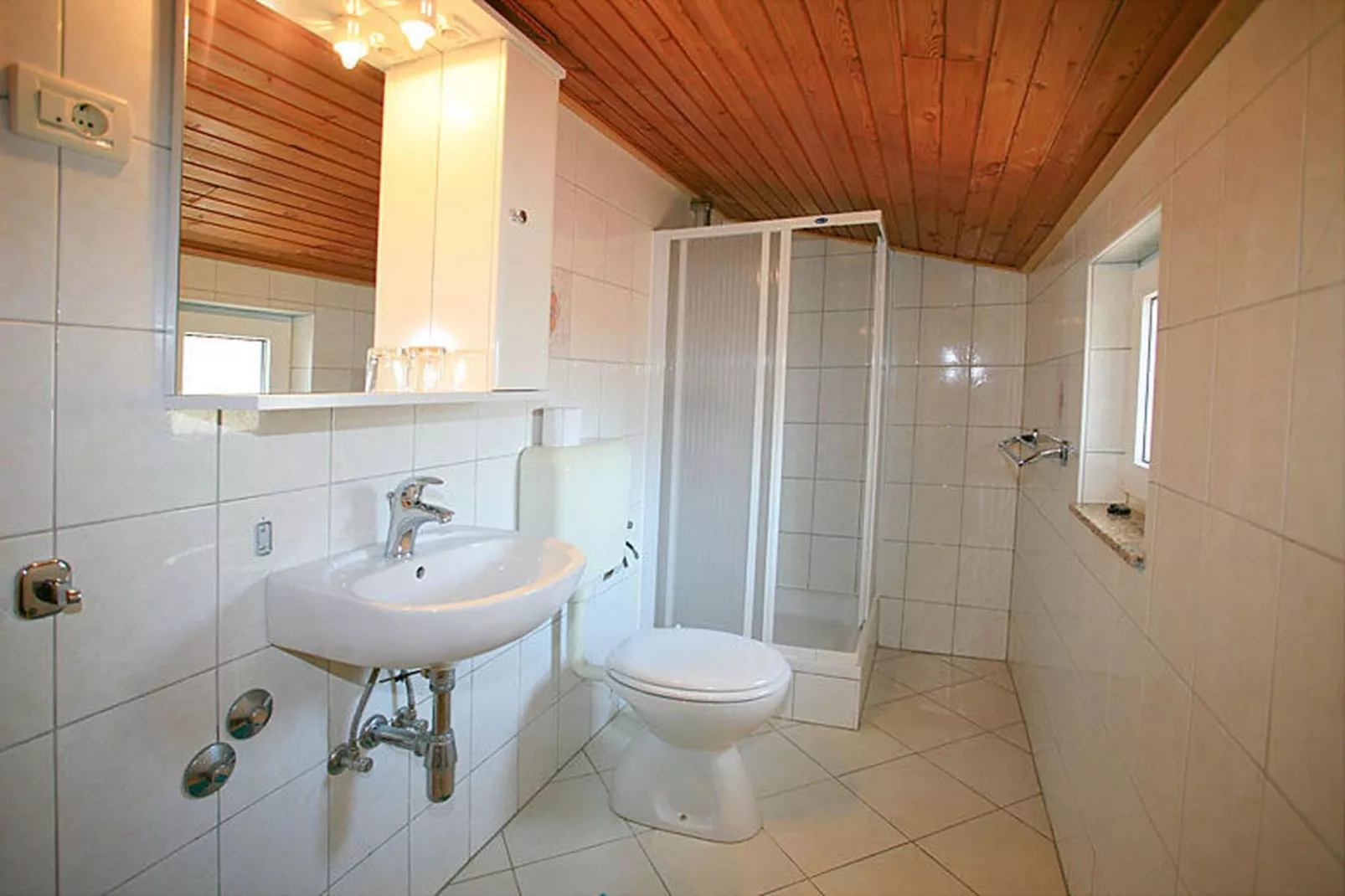 Sv Marija1 - Ferienwohnung 5 - Typ 4plus2 - Bathroom