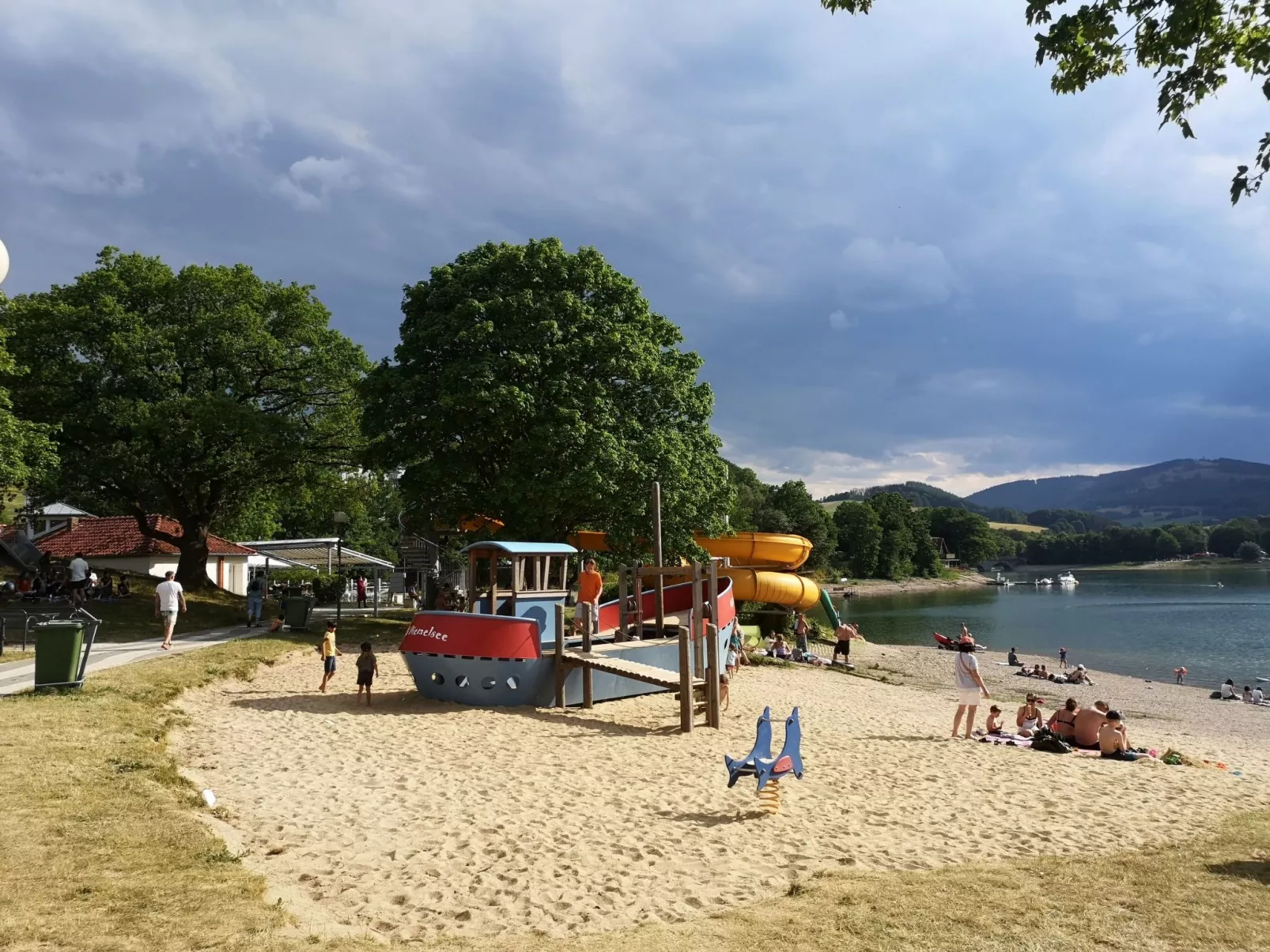 Top Ferienwohnung am Diemelsee, Sauerland Nähe Willingen Winterberg - Image-tags.info