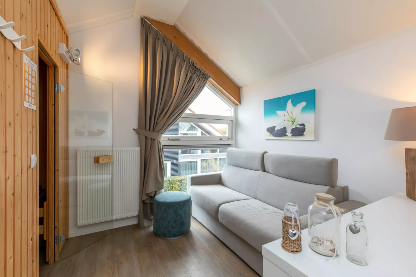 Zonnedorp 21  Beach Villa Joya Renesse | Luxury Beach Villa with Sauna - Salon