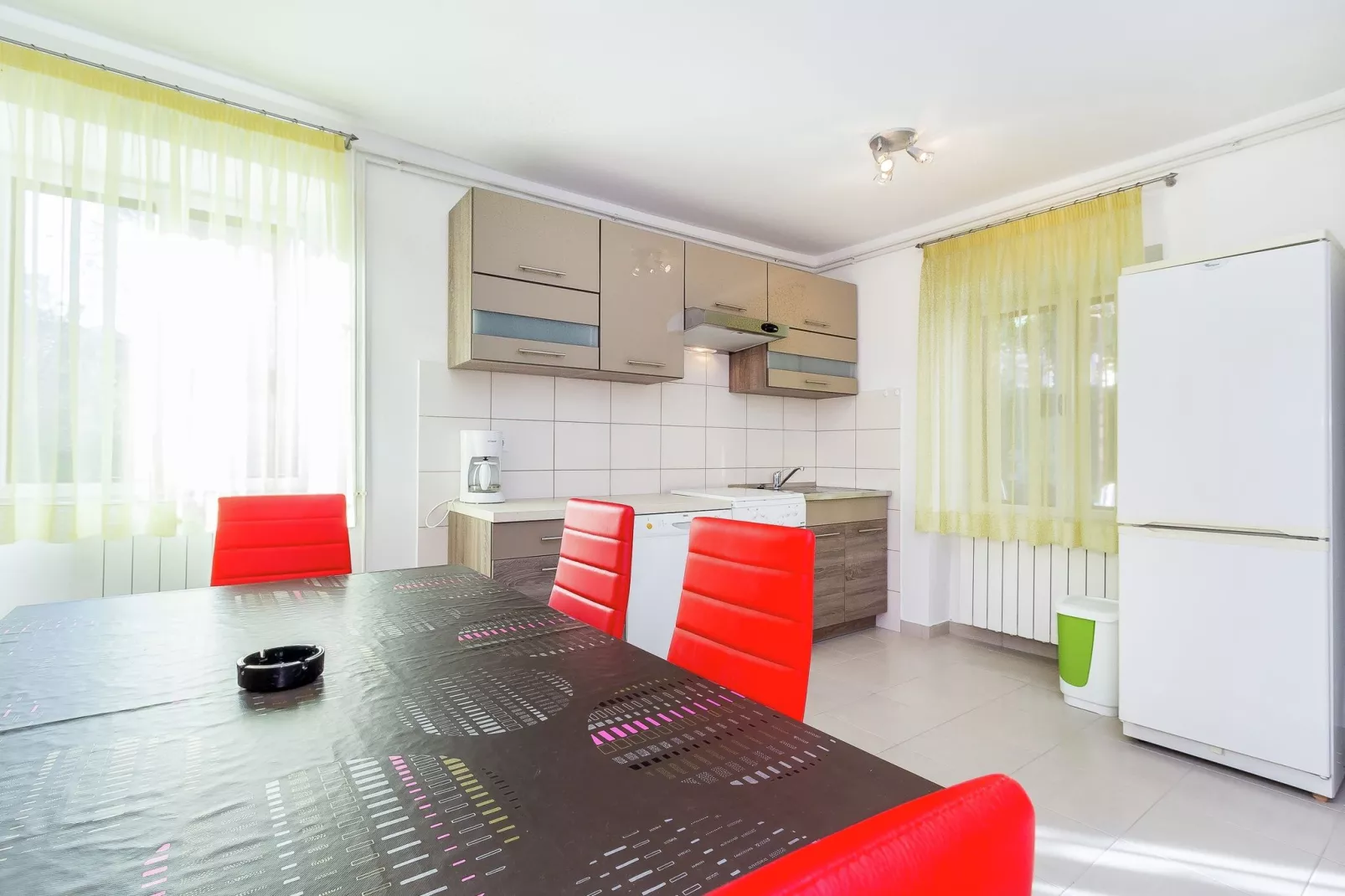 Apartment Pomer-Kitchen