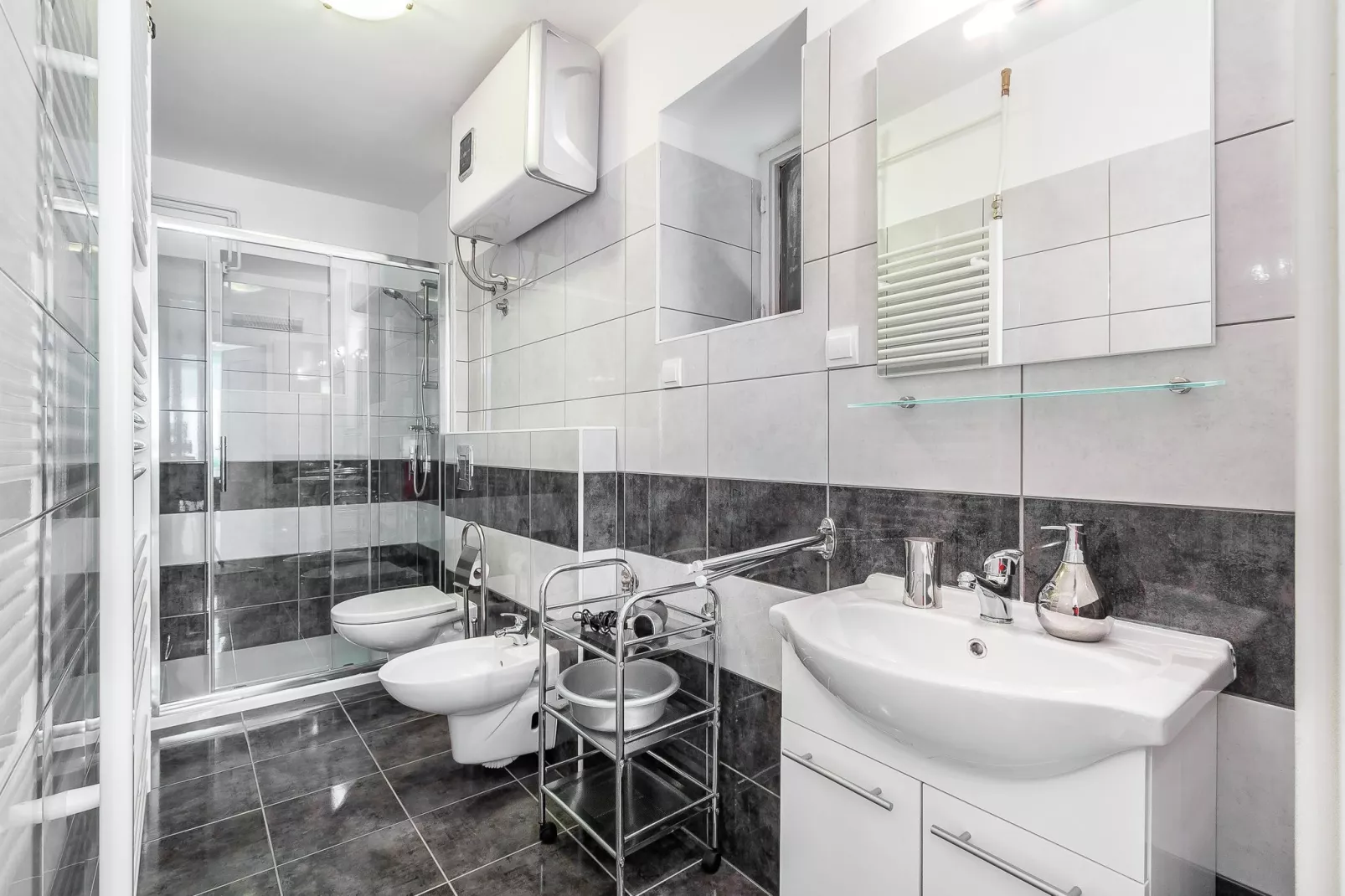 Apartment Pomer-Bathroom