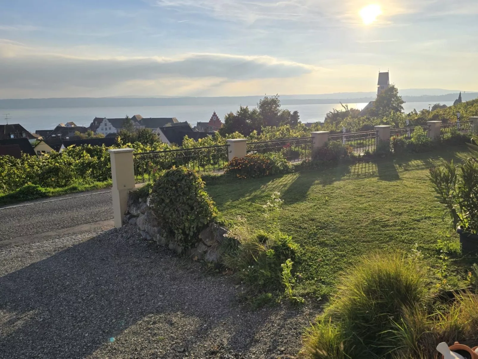 Wohnung B mit Balkon - Image-tags.info