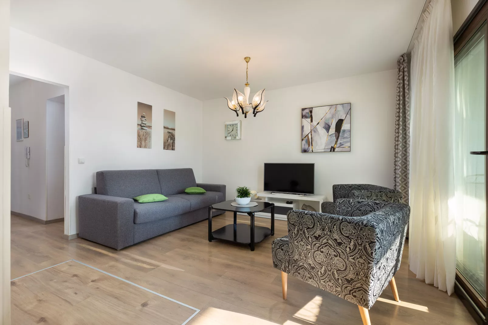 Viviana-Living room