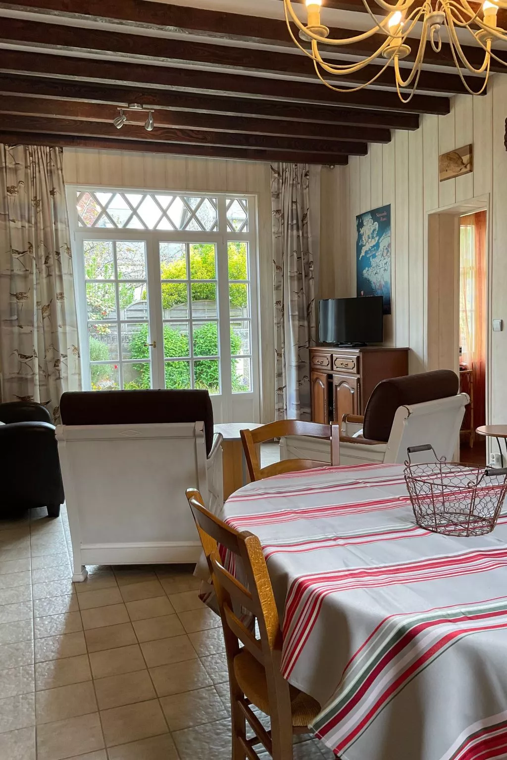 "Les flots bleus" (Die blauen Strände) - Drinnen