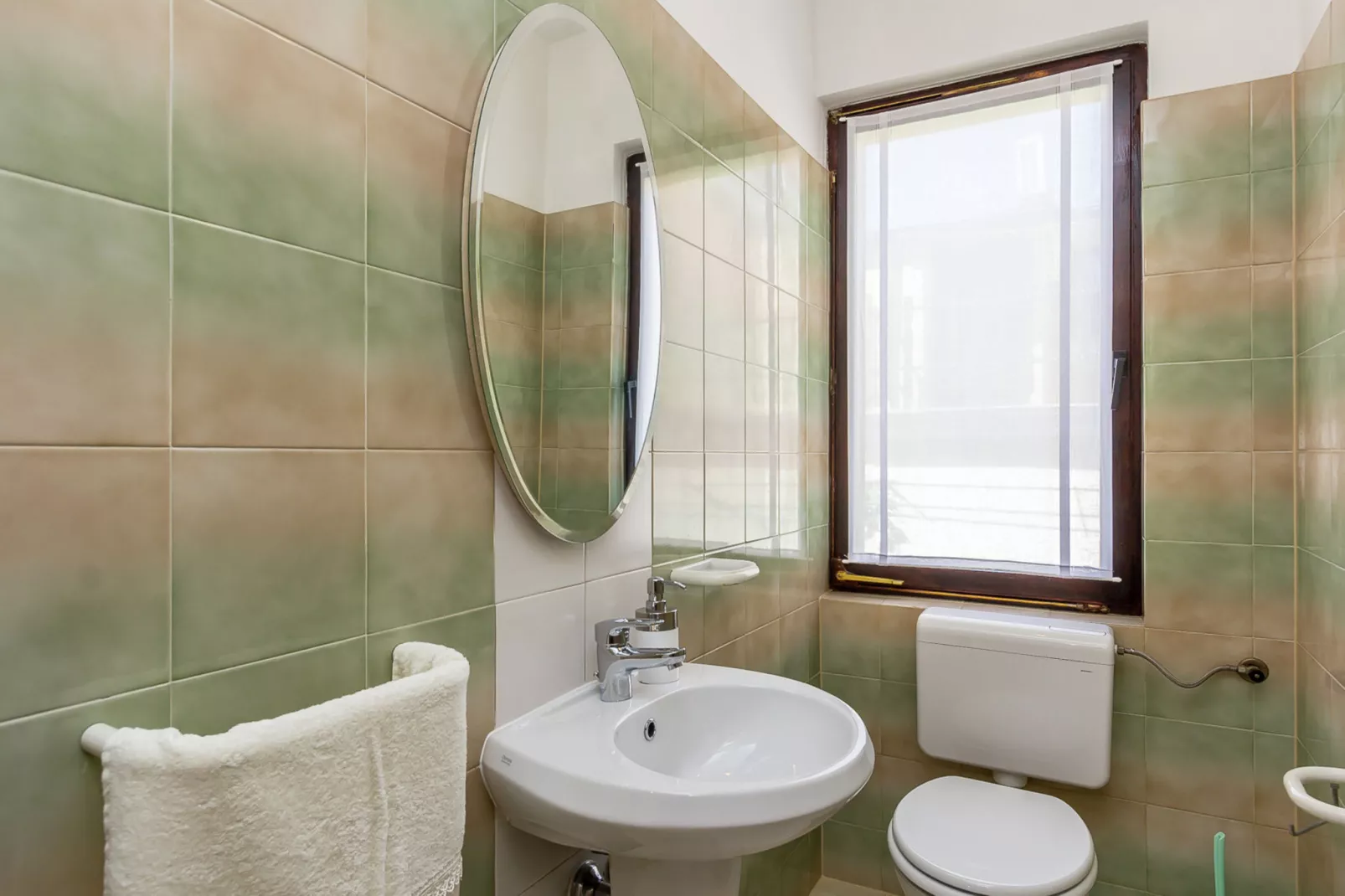 Viviana-Bathroom