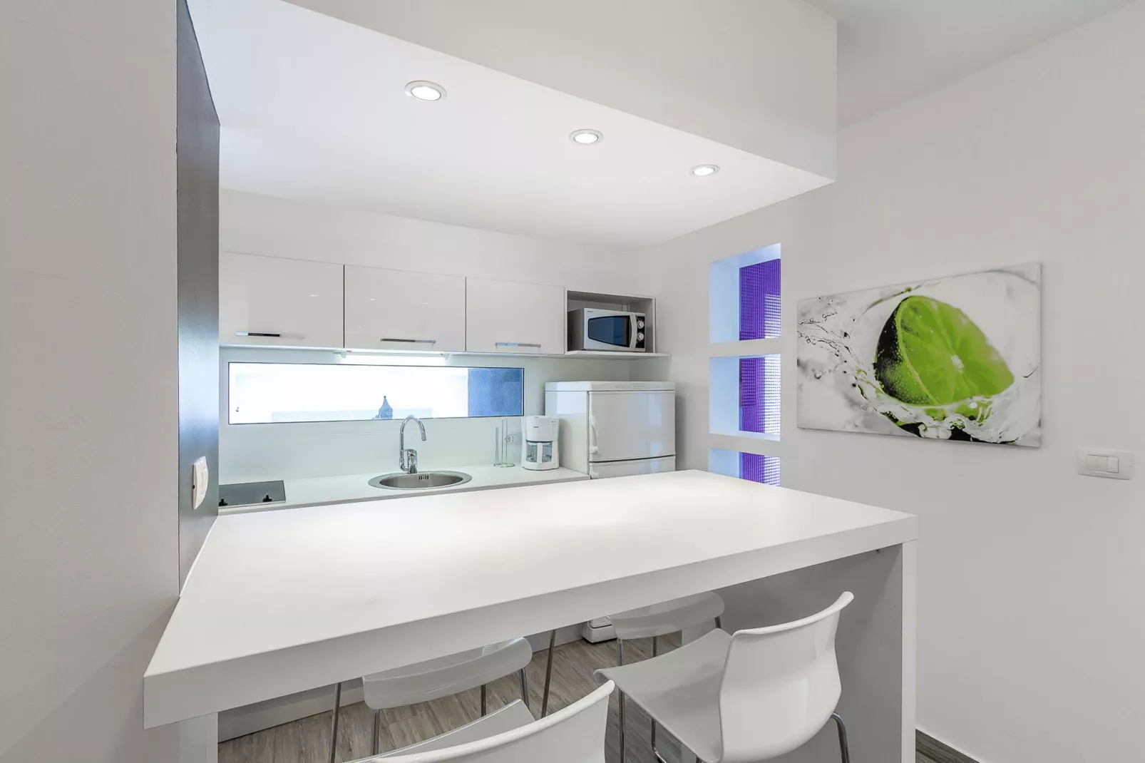 Casa Moderna-Kitchen
