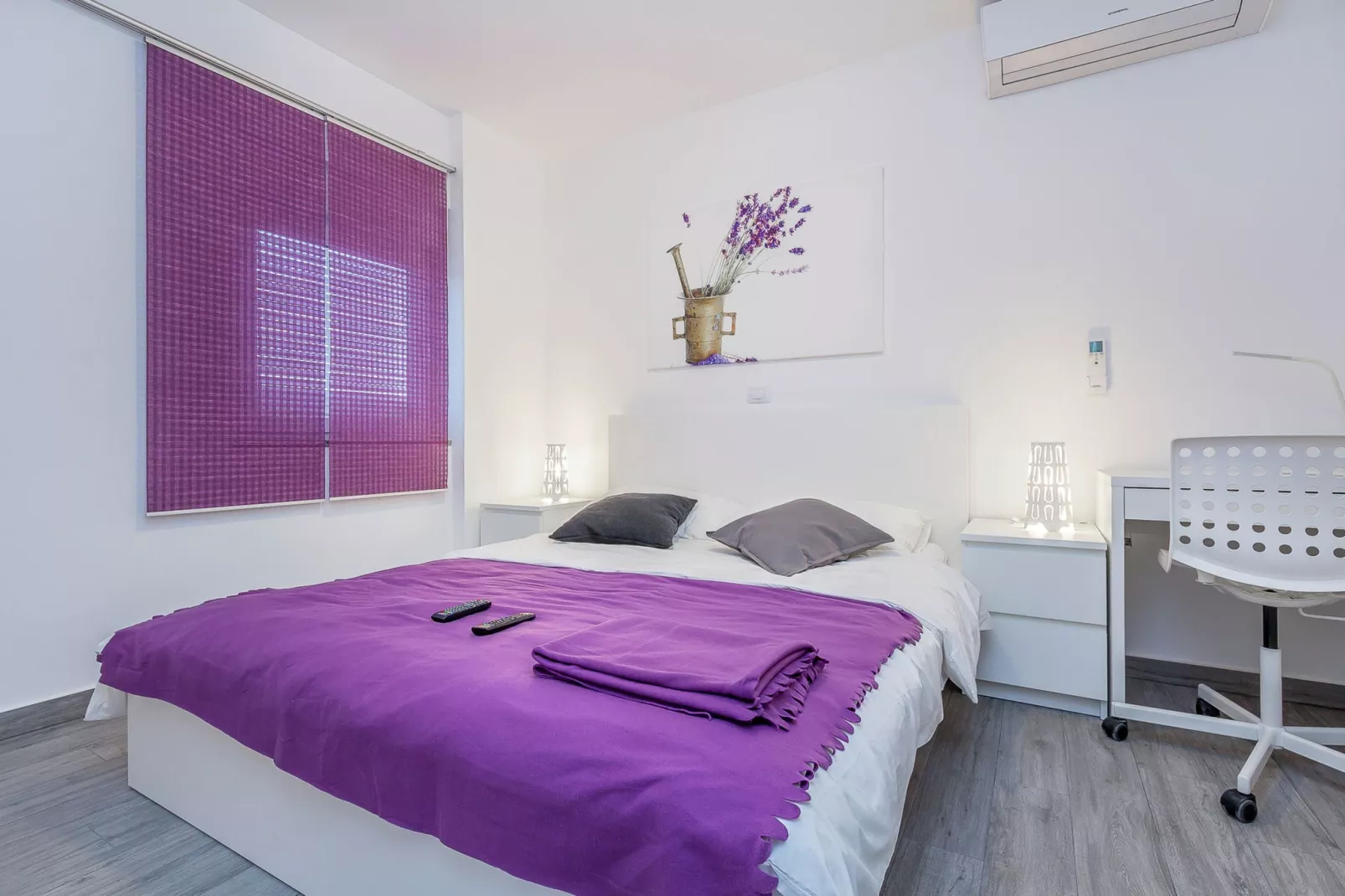 Casa Moderna-Bedroom