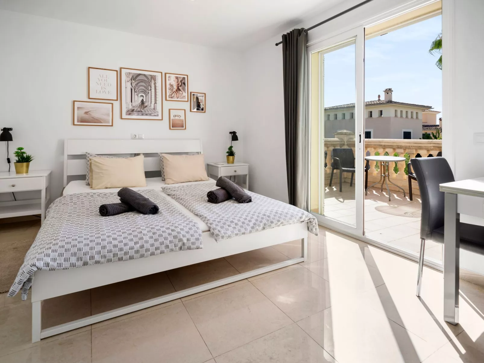 Villa SOL FELOSTAL, 130m zum Strand, nahe Airport und Palma Zentrum - Image-tags.info