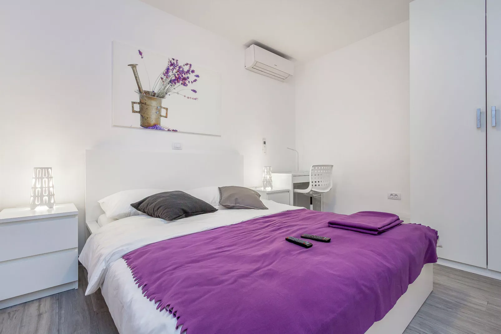 Casa Moderna-Bedroom