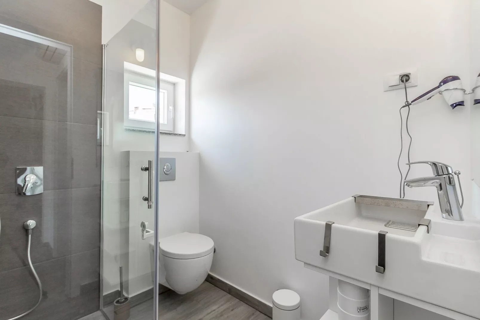 Casa Moderna-Bathroom