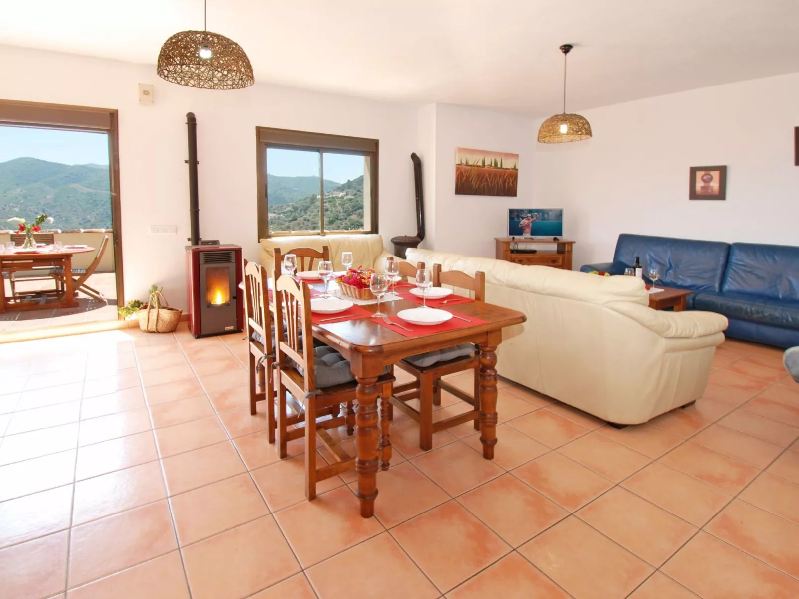 Villa Los Poyatos, beheizter Pool, Wifi, AC,BBQ - Image-tags.info