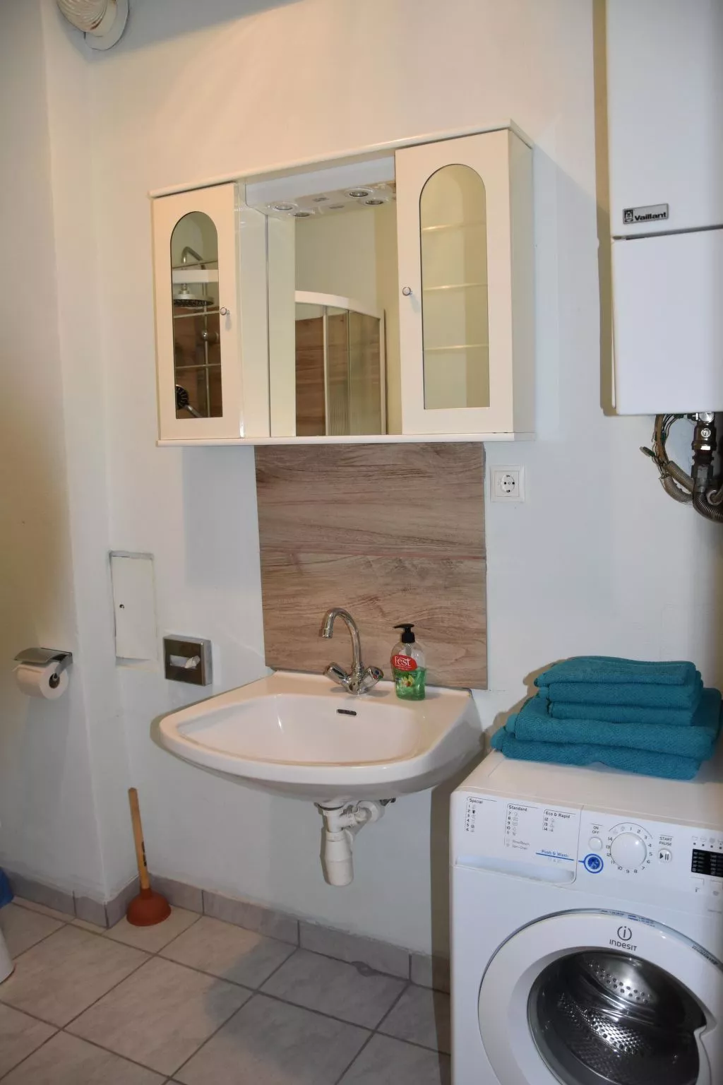 Charmante Wohnung in Fünfhaus mit Garten - Image-tags.info