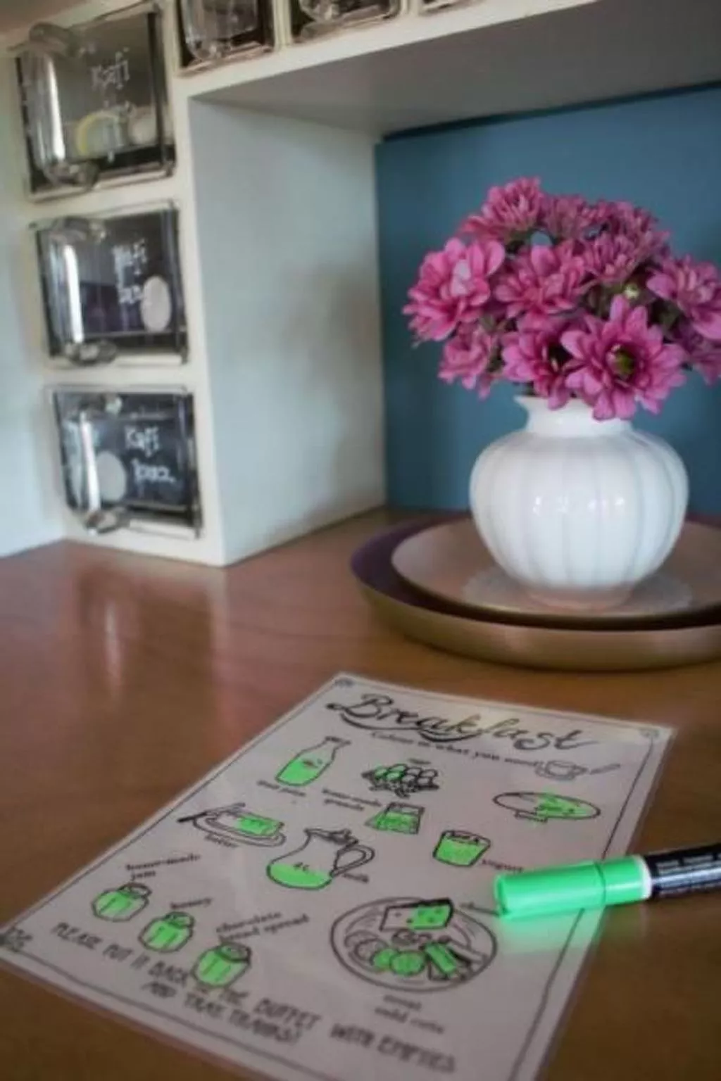 Verschlafen... in sanfte Hügel eingebettet. - Image-tags.info