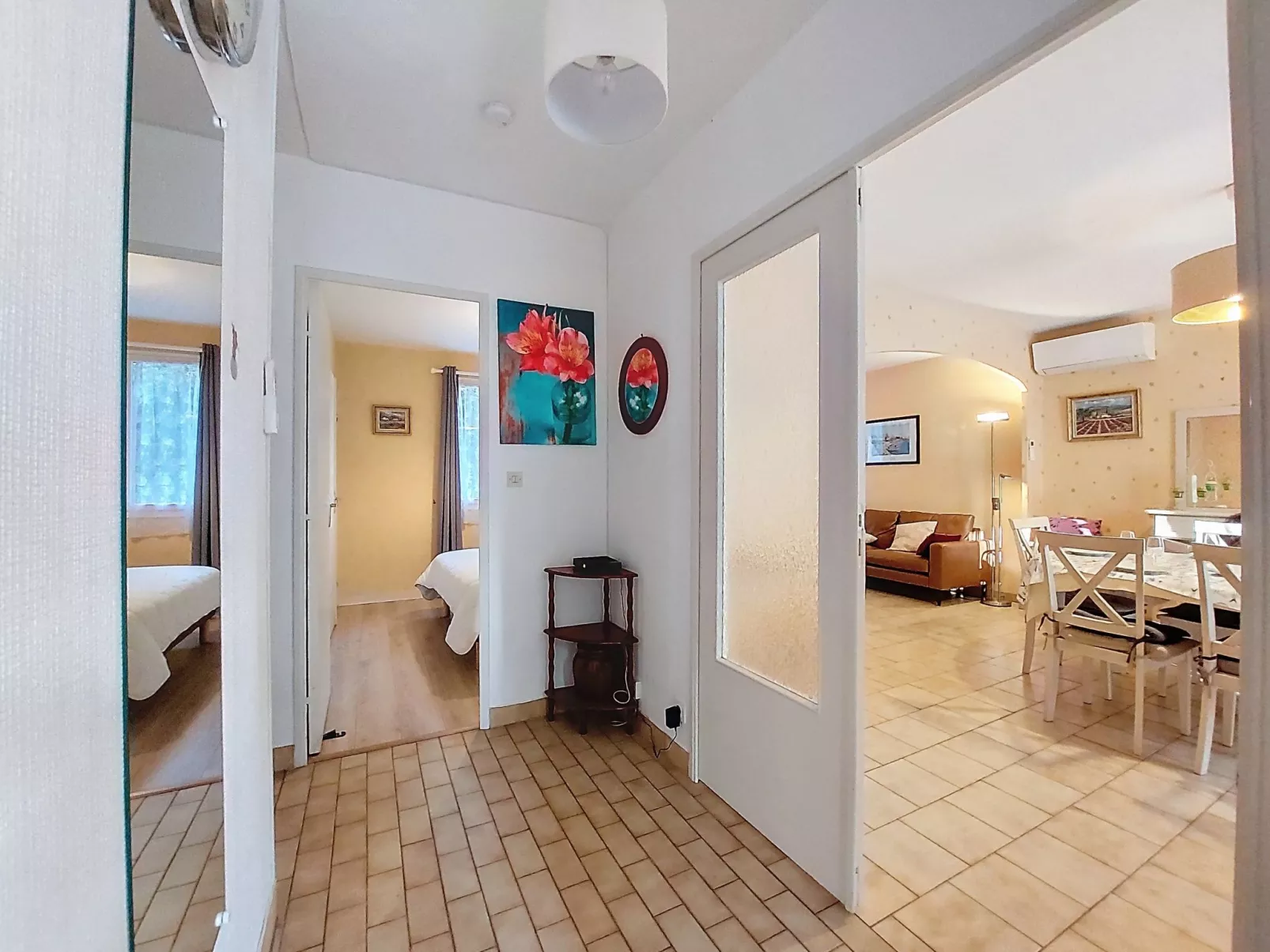 Les Alouettes - Drinnen