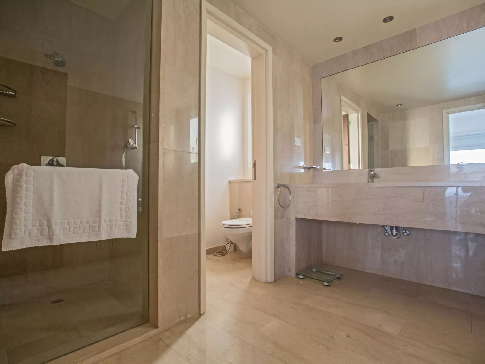 Geräumige Ferienvilla mit atemberaubendem Ausblick - Image-tags.info