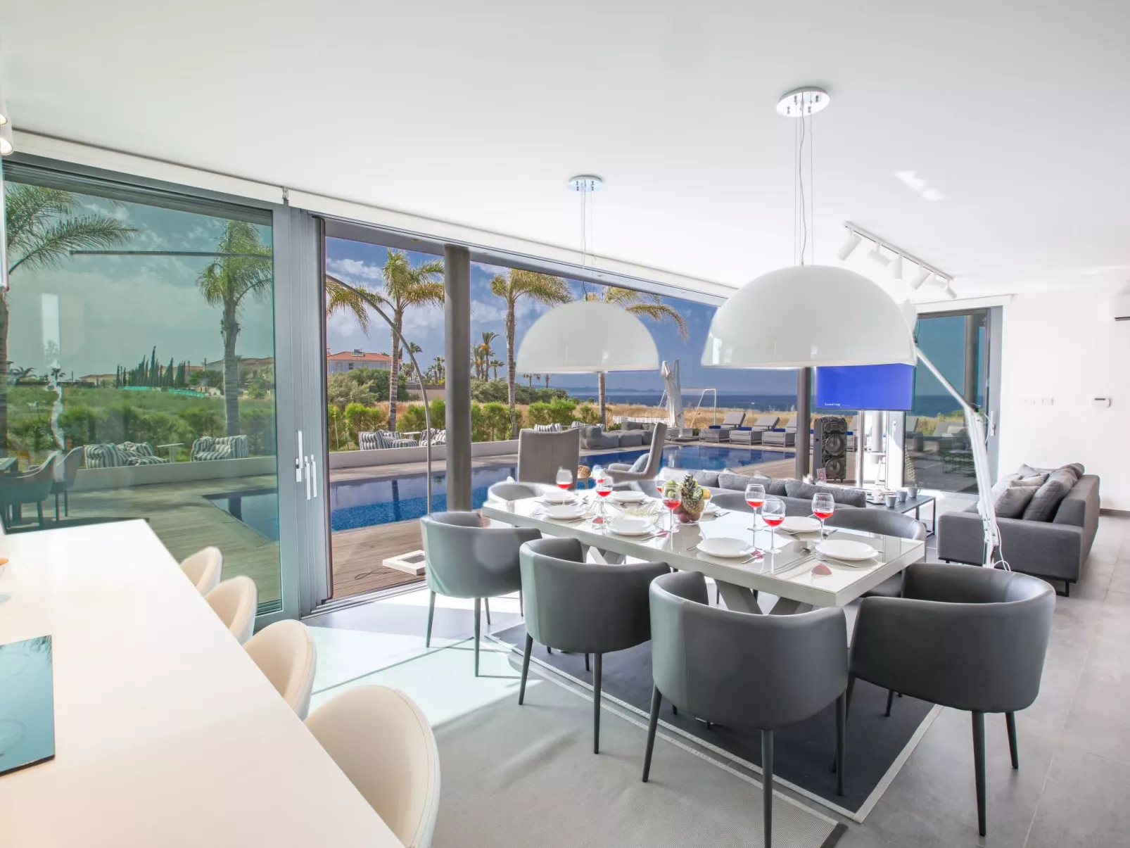 Haus in Paralimni mit großem Patio - Image-tags.info