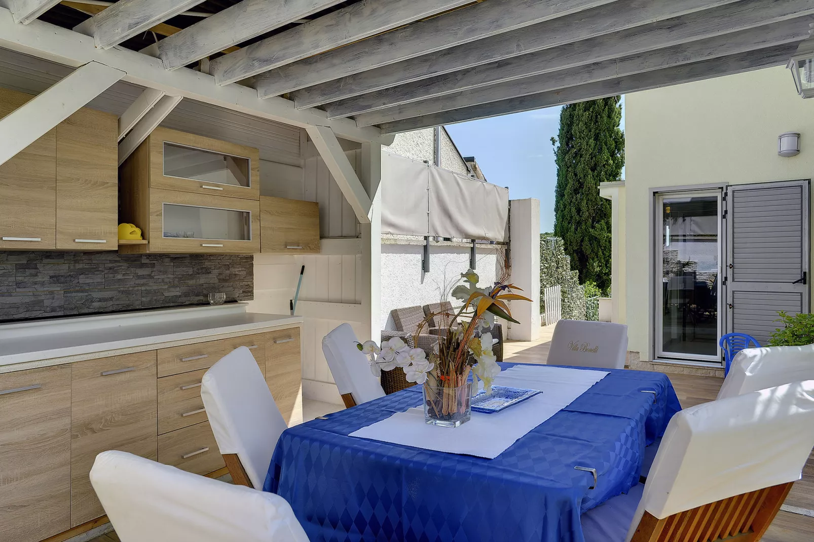 Villa Bonelli-Terrace balcony